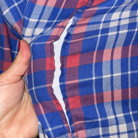 Duluth Trading Co button down flannel - Men’s Small - Picture 3 of 8